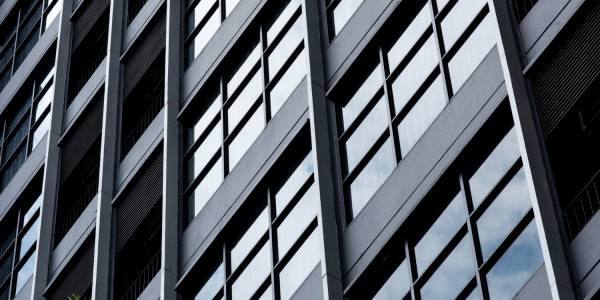 Aluminum curtain walls