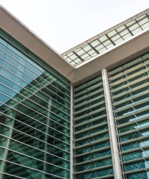 Aluminum curtain walls